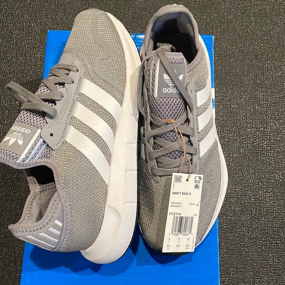 NEW IN BOX WITH TAGS ADIDAS SWIFT X SIZE 8.5